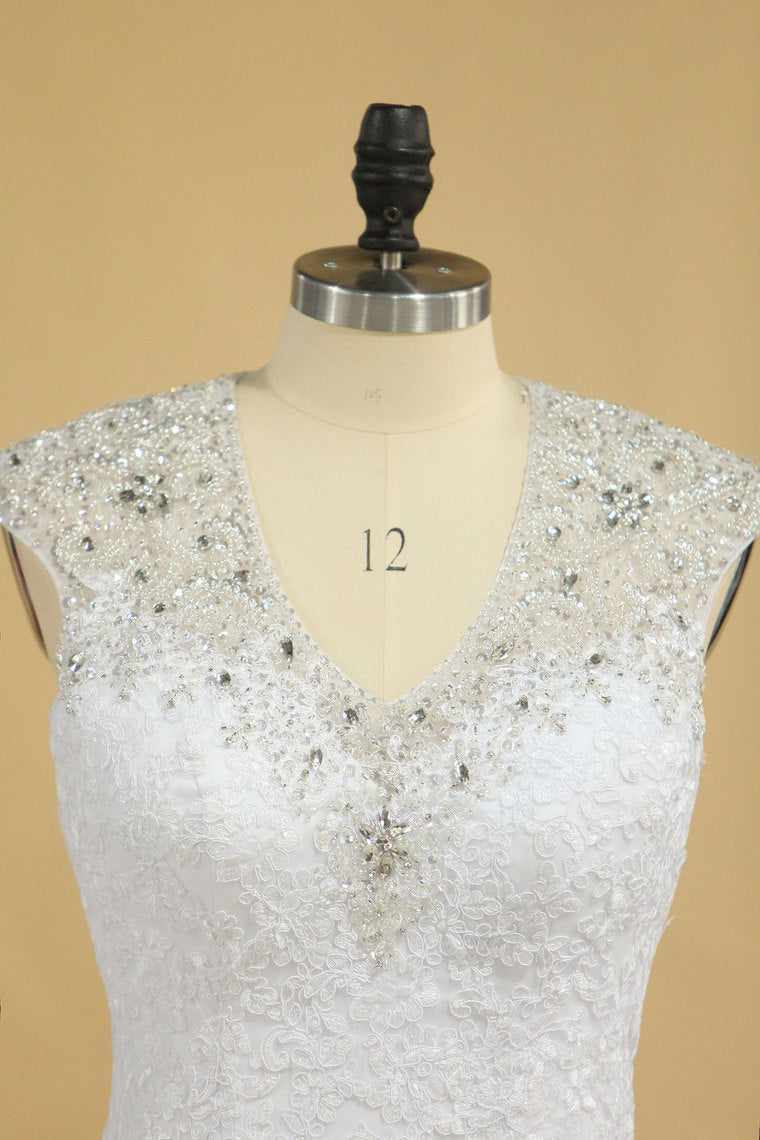 2022 Plus Size Mermaid Wedding Dresses V Neck With Beads And Applique Court Train Tulle