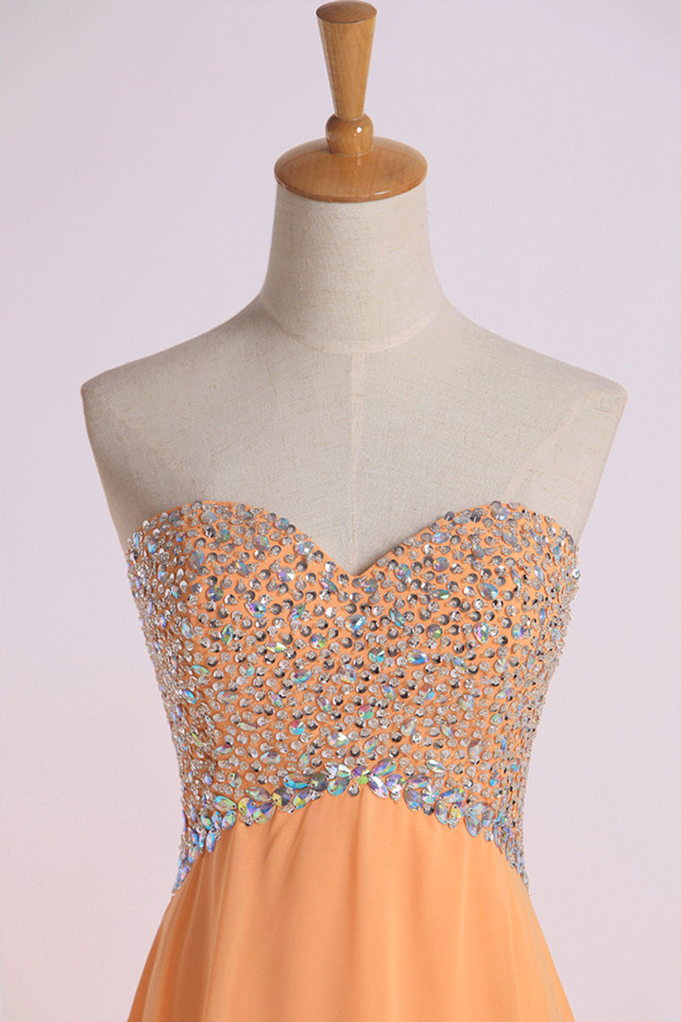 2022 Prom Dresses Sweetheart A Line Sweep Train Chiffon With Beads