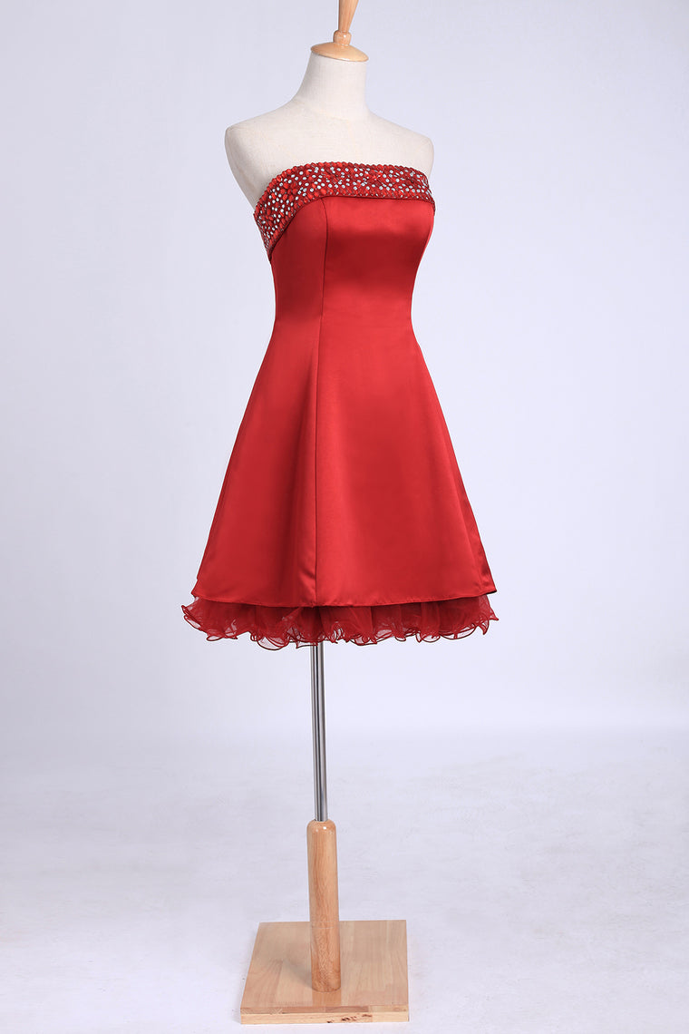 2022 Cocktail Dress Strapless A Line Short/Mini With Crystal Beading Satin And Tulle Lace Up Burgundy/Maroon