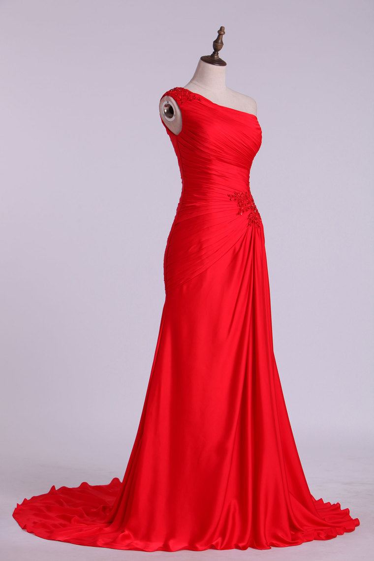 2022 One Shoulder Pleated And Fitted Bodice Prom Dress Pick Up Shirred Skirt Court Train
