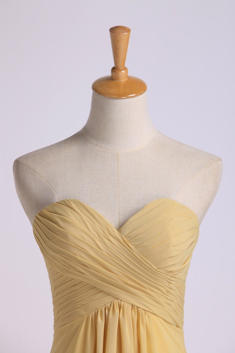 2022 Bridesmaid Dresses Floor Length Sweetheart Sheath/Column Chiffon With Ruffle