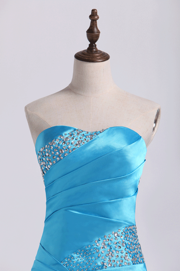 2022 Mermaid Strapless Elastic Satin With Beadings Prom Dresses Sweep/Brush Train
