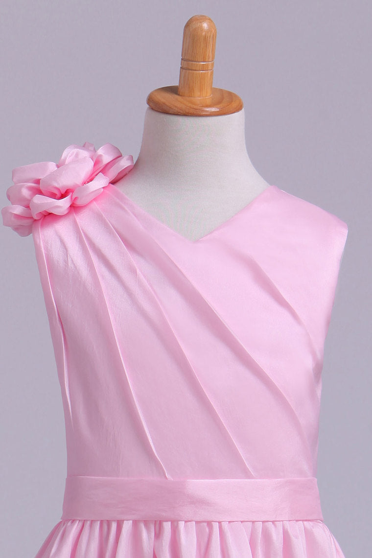2022 V Neck Flower Girl Dresses A Line Knee Length Taffeta
