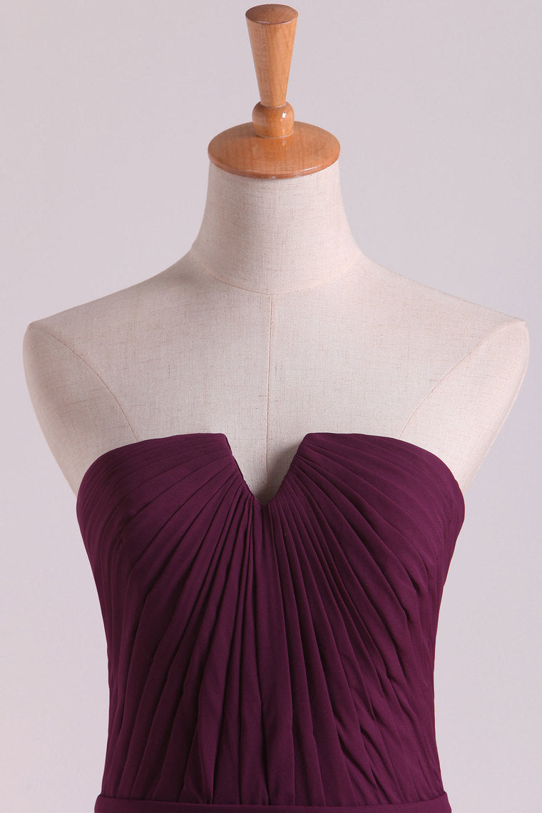 2022 Notched Neckline Bridesmaid Dresses Floor Length With Ruffles Chiffon