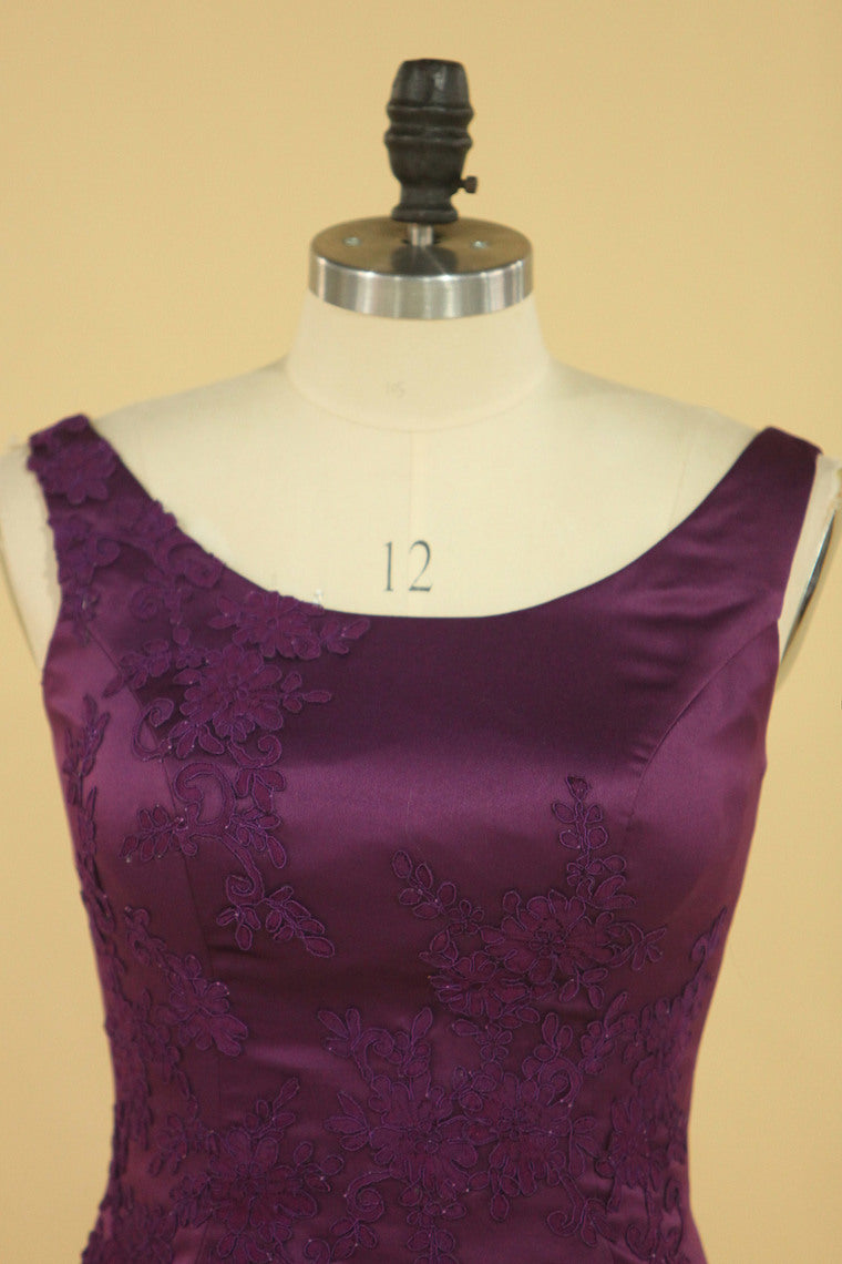 2022 Plus Size Evening Dresses Scoop Satin With Applique Sheath