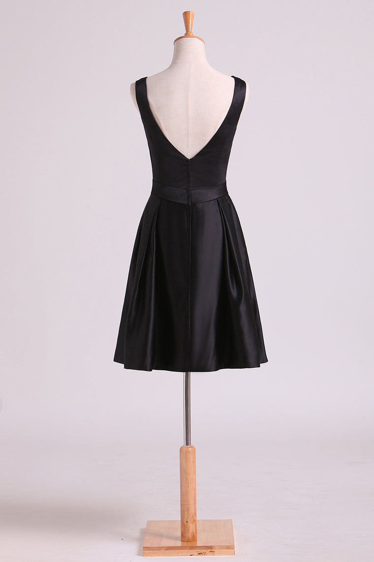 2022 Black Bateau Open Back Evening Dresses Satin With Sash