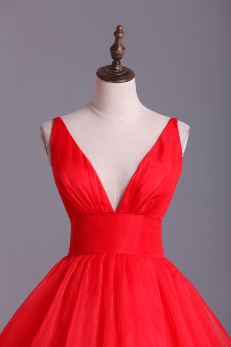2022 Deep V Neckline Prom Dress Organza Floor Length Backless Sexy Red