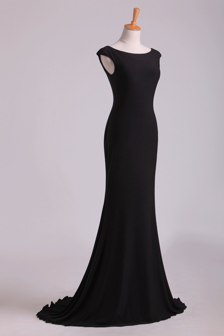 2022 Black Mermaid Evening Dresses Bateau Chiffon Sweep Train Open Back
