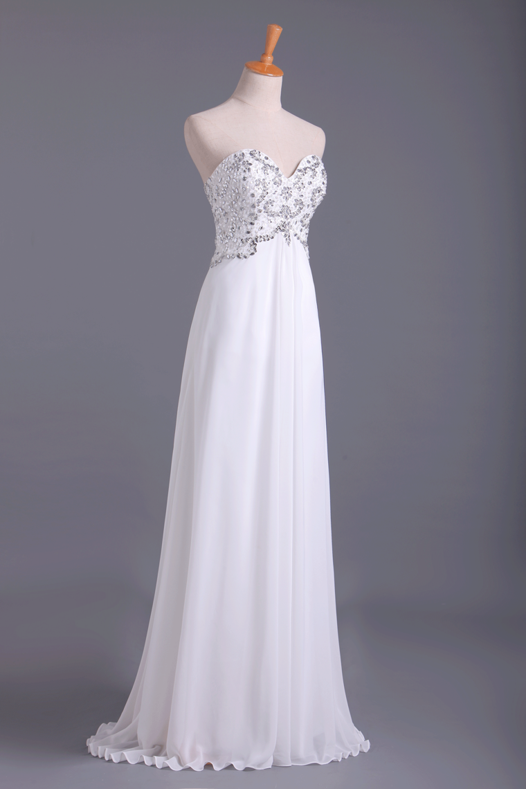 2022 Popular Prom Dresses Sweetheart Chiffon With Beading Floor Length White