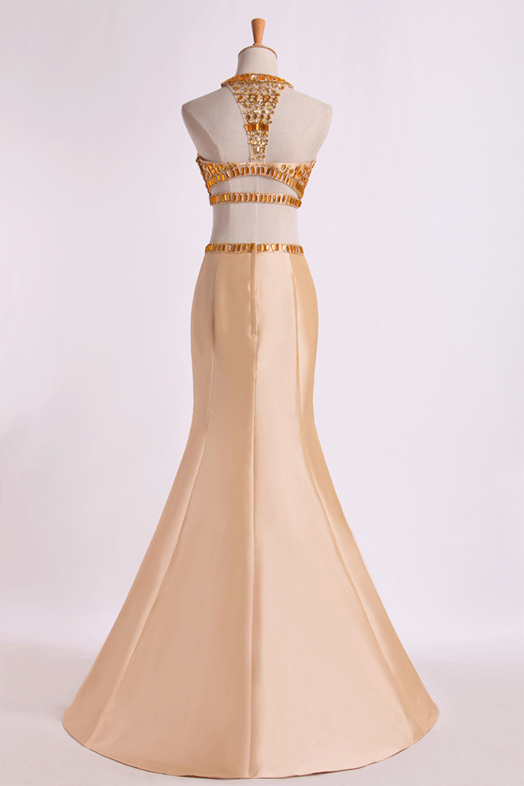 2022 Two Pieces High Neck Prom Dresses Beaded Bodice Trumpet Sweep Train