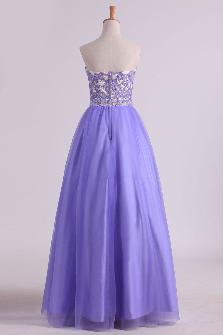 2022 Sweetheart A Line Tulle Prom Dresses With Applique And Beads
