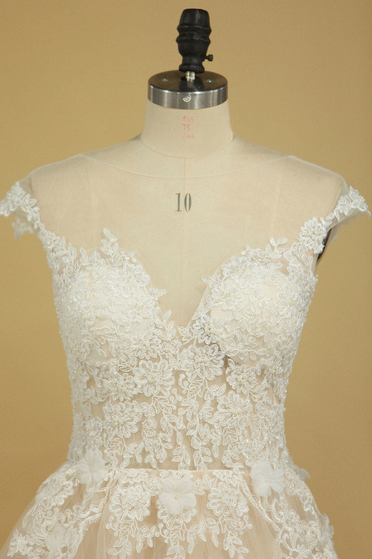 2022 Court Train Scoop  A Line Wedding Dresses Tulle With Applique