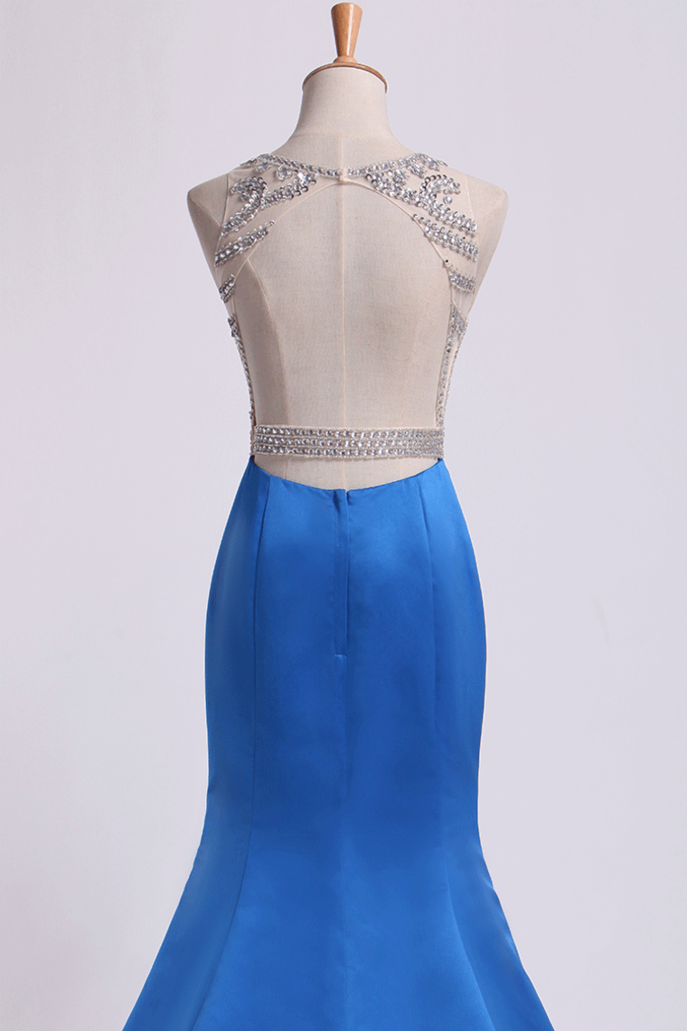 2022 Two-Tone Bateau Mermaid Prom Dresses Beaded Bodice Satin And Tulle Sweep Train