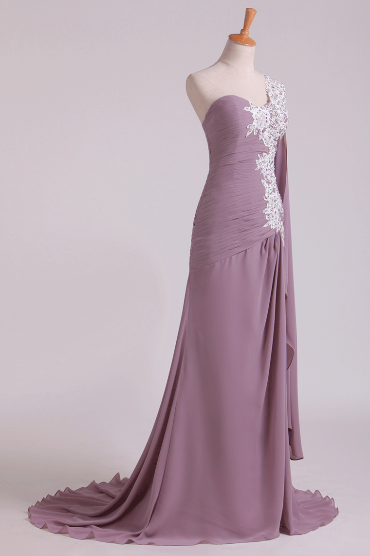 2022 One Shoulder Pleated Bodice Prom Dress With Beaded Applique Sweep Train