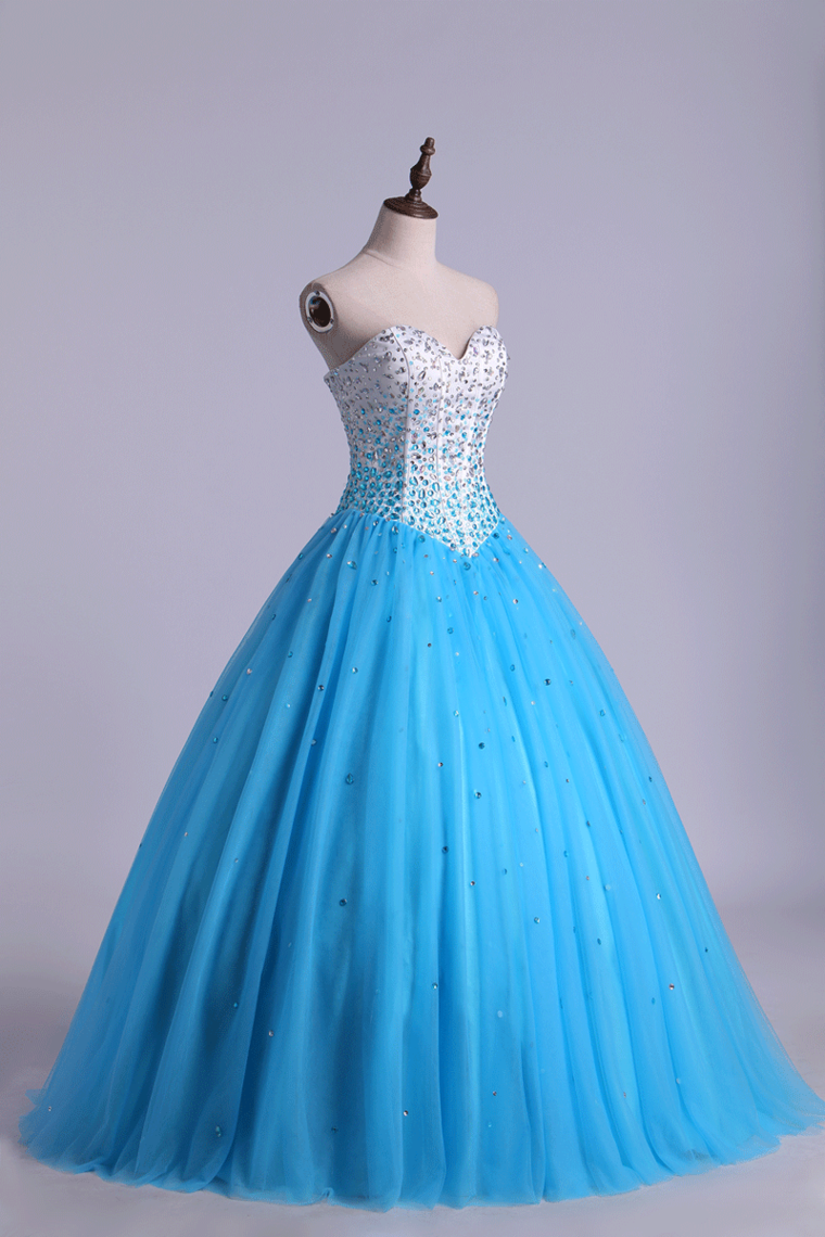 2022 Bicolor Quinceanera Dresses Sweetheart Ball Gown Floor-Length With Beads Tulle Lace Up