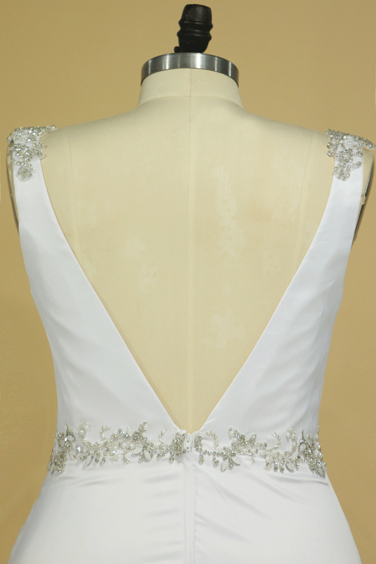2022 Plus Size Wedding Dresses A Line V Neck Open Back With Beading Stretch Satin