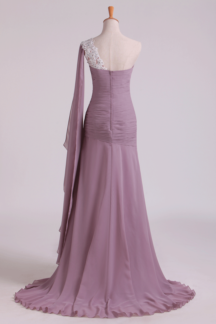 2022 One Shoulder Pleated Bodice Prom Dress With Beaded Applique Sweep Train