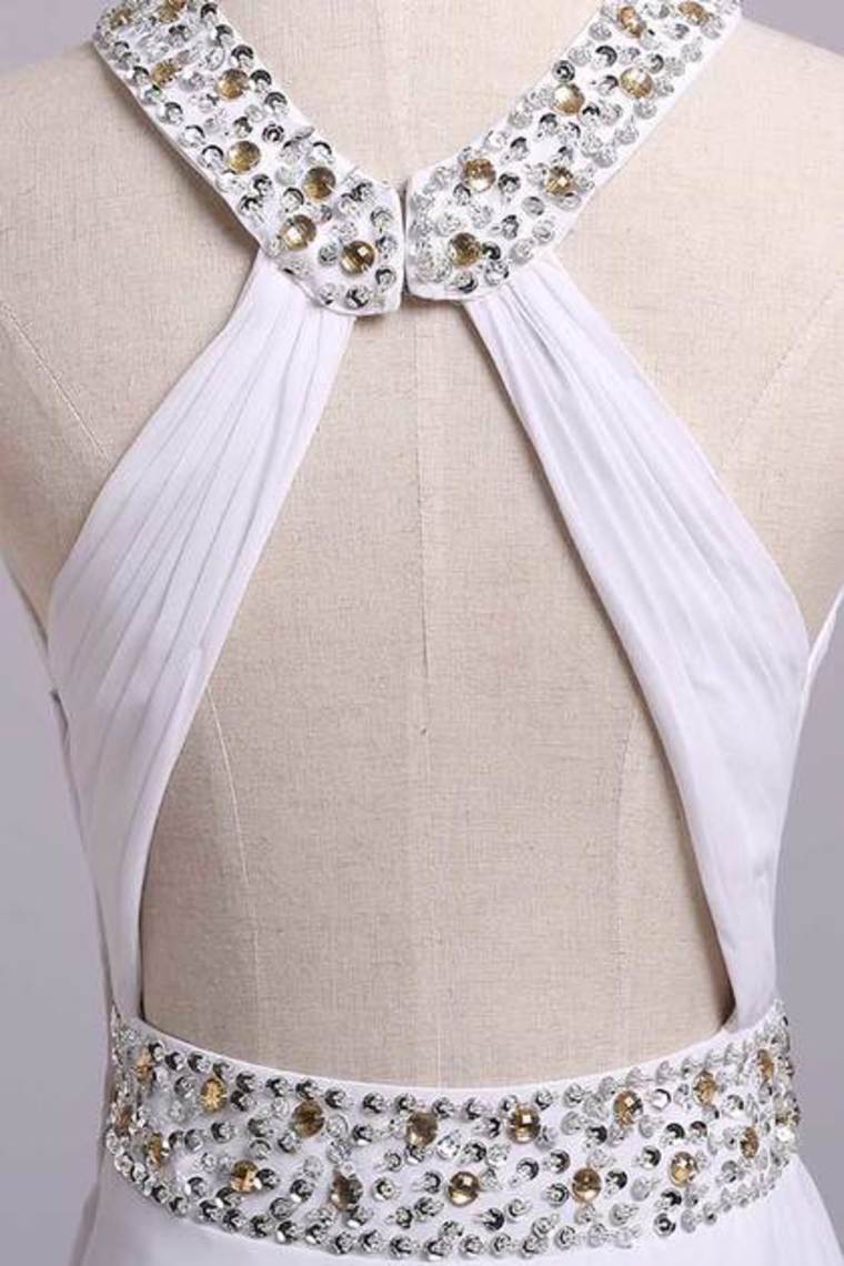 2022 Prom Dresses A Line Halter Sweep/Brush Train Chiffon Open Back Sexy Style