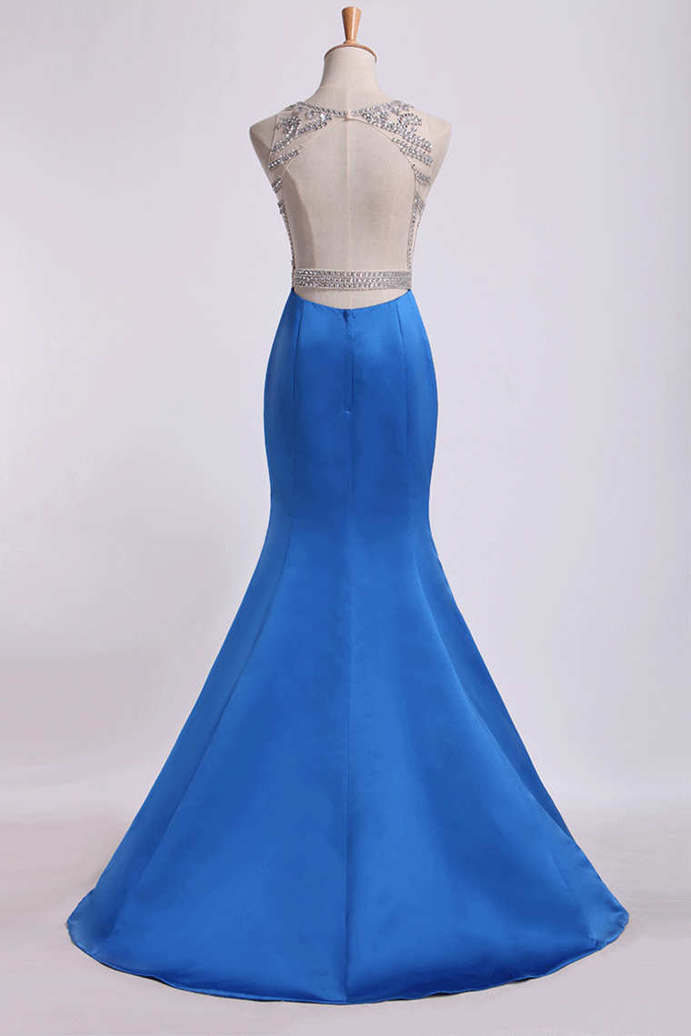 2022 Two-Tone Bateau Mermaid Prom Dresses Beaded Bodice Satin And Tulle Sweep Train