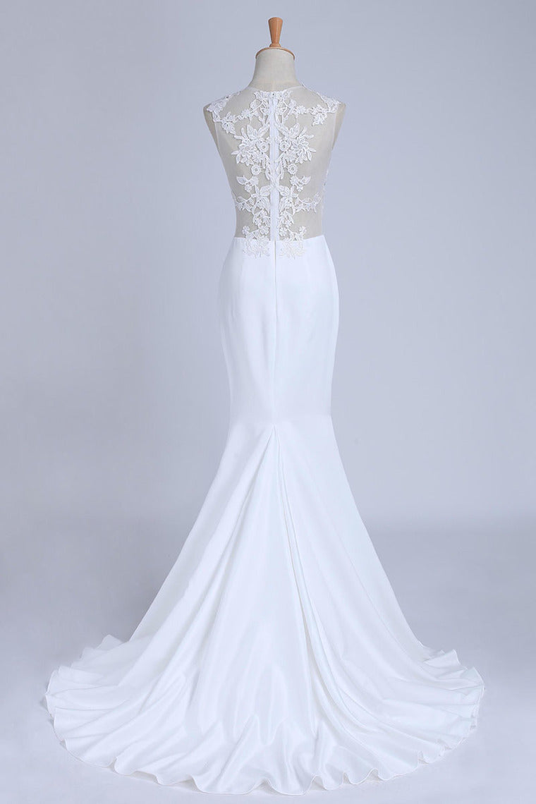2022 Scoop Mermaid Prom Dresses With Applique