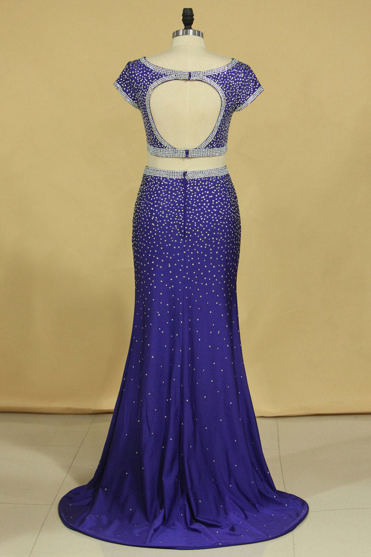 2022 Regency Two-Piece Scoop Sheath With Beading And Slit Prom Dresses Spandex Open Back