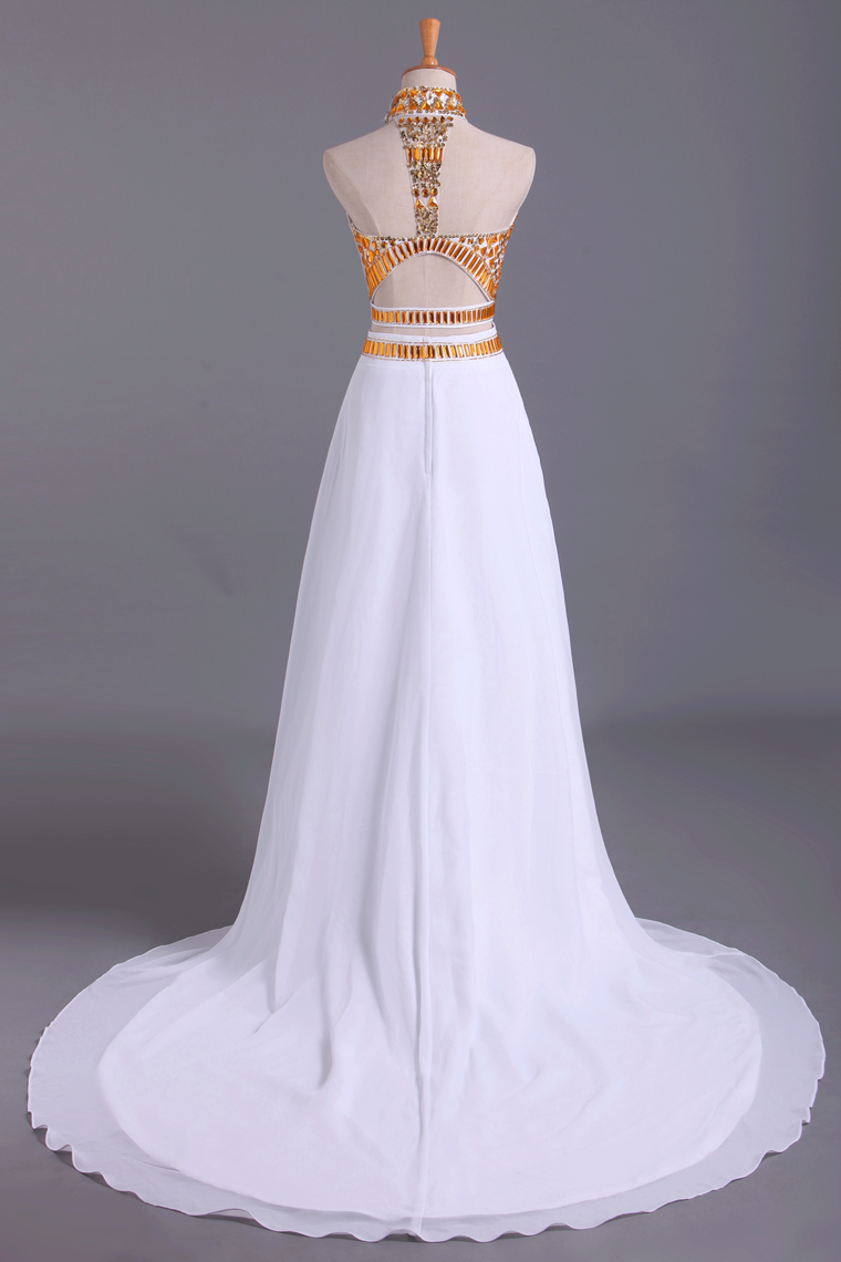 2022 Two-Piece Prom Dresses High Neck With Beading Chiffon White