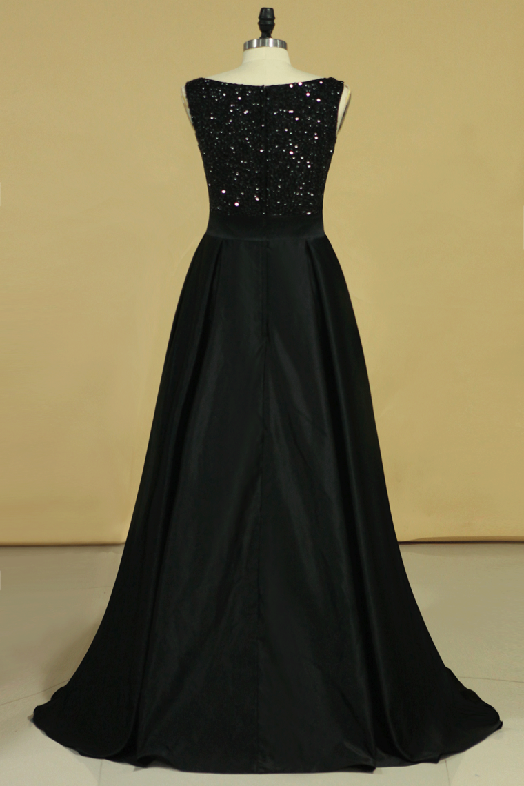 2022 Black Prom Dresses Black Bodice Scoop Satin Floor Length Beaded & Belt