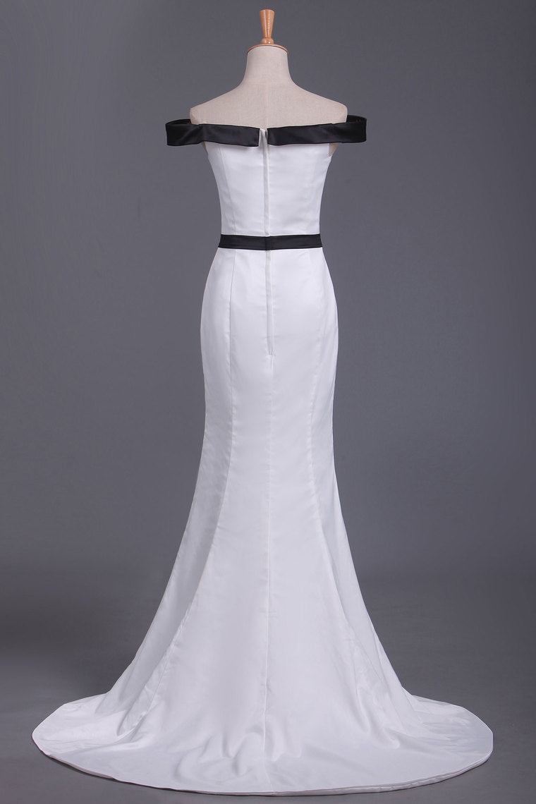 2022 Boat Neck Mermaid Evening Dresses Stretch Satin Sweep Train