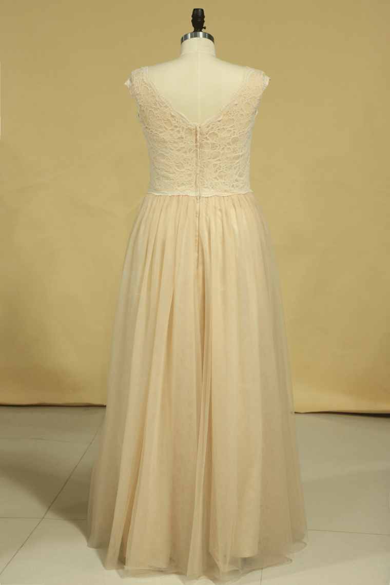 2022 Plus Size Bateau A Line Bridesmaid Dresses Floor-Length Lace & Tulle