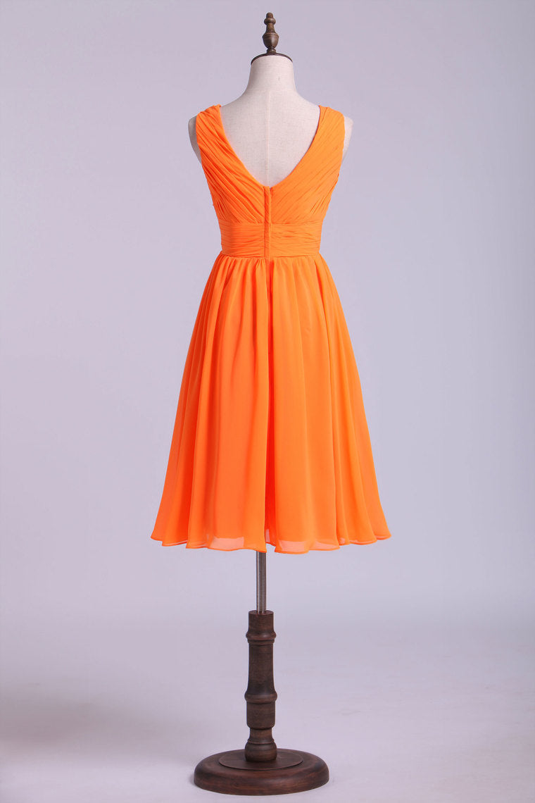 2022 Bridesmaid Dresses A Line V Neck Knee Length Chiffon
