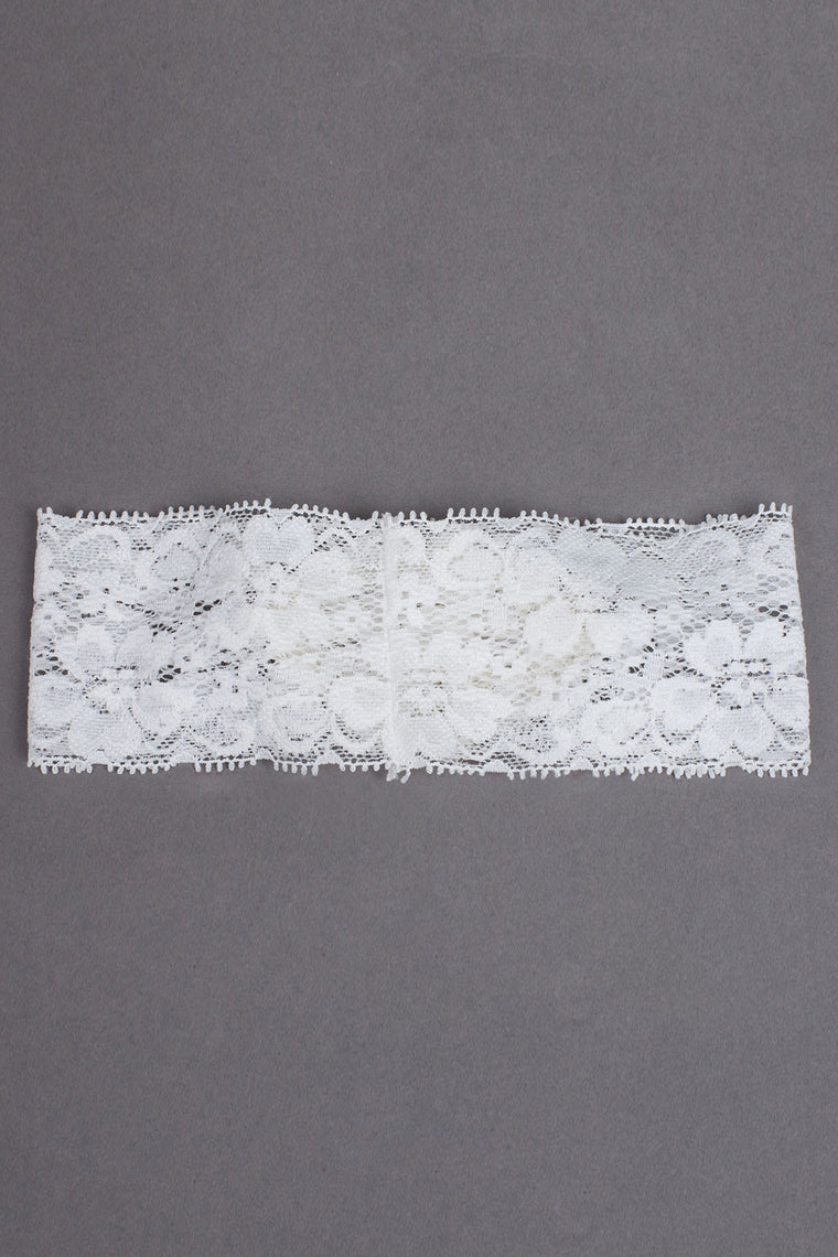 Amazing Wedding Garters With Beading