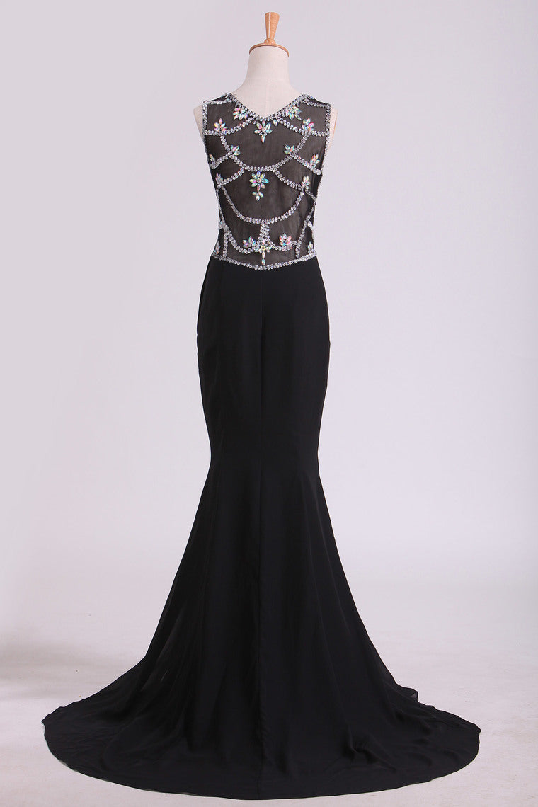2022 Black Prom Dresses Scoop Neckline Mermaid Chiffon With Beads And Slit