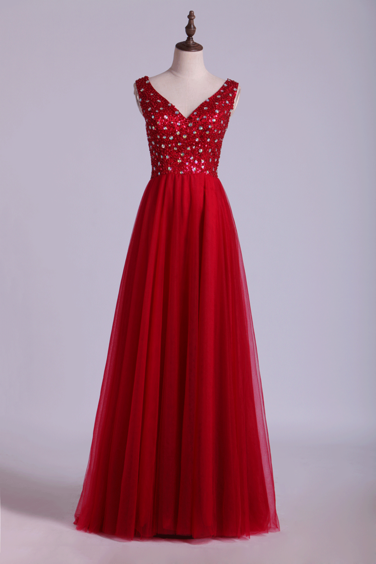 2022 V Neck Backless A Line/Princess Prom Dress With Tulle Skirt Beaded Bodice