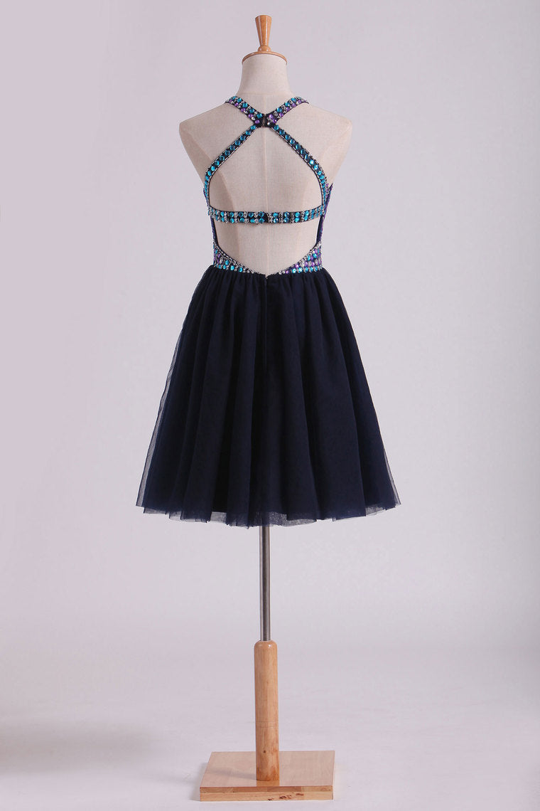 2022 Open Back Halter Homecoming Dresses A-Line Short/Mini Beaded Bodice Tulle