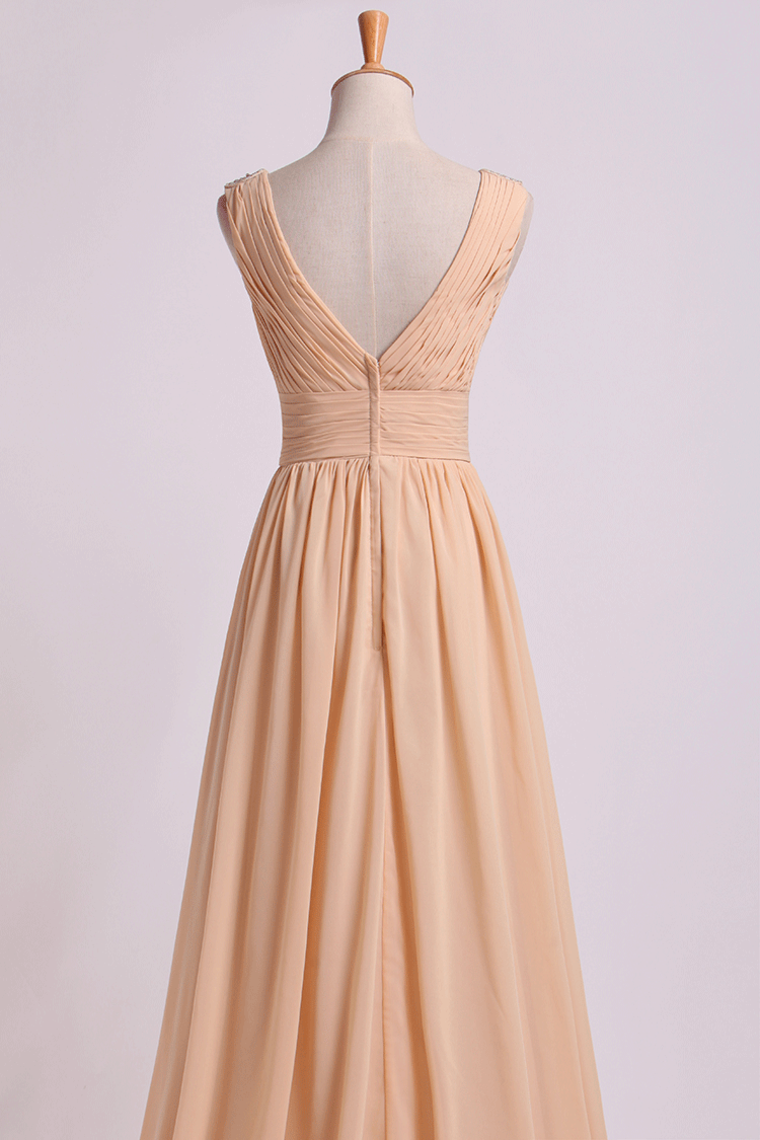 2022 Bridesmaid Dress V Neck A Line Floor Length Chiffon With Beads