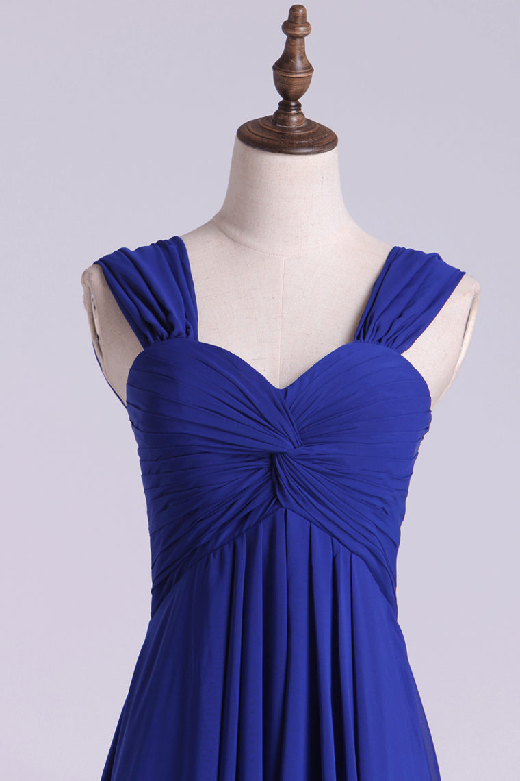 2022 Dark Royal Blue Prom Dresses A Line Straps Floor Length Chiffon Ruffled