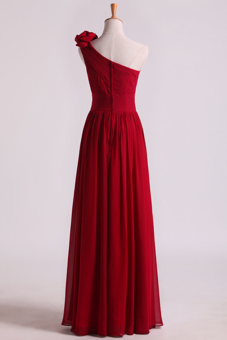 2022 One Shoulder Bridesmaid Dresses Chiffon With Handmade Flower Burgundy/Maroon