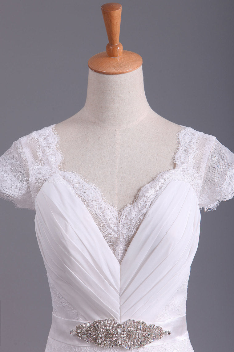 2022 Wedding Dresses V Neck Chiffon & Lace Short Sleeves Sweep Train