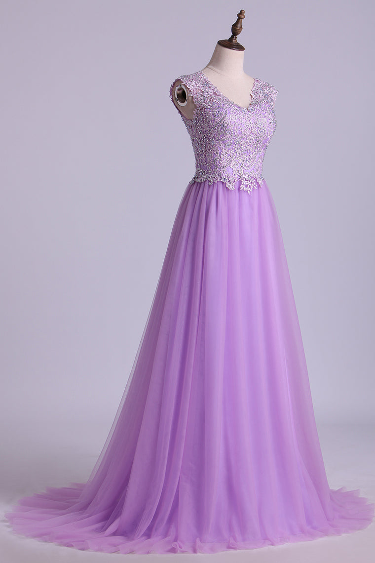 2022 V Neck A Line/Princess Prom Dress Tulle With Applique & Beads