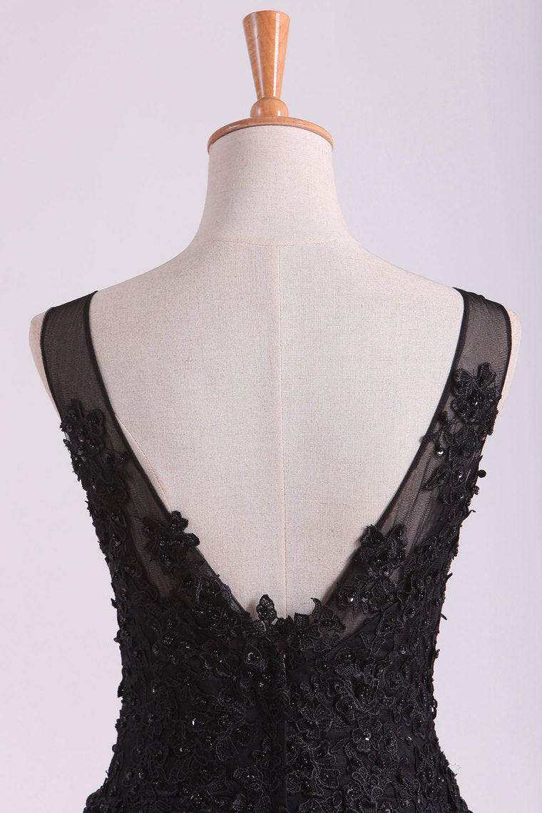 2022 Black Bateau Evening Dresses Tulle With Applique & Beads Floor Length