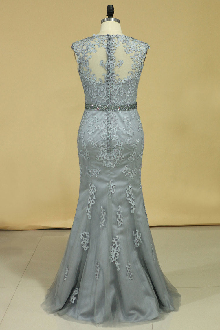 2022 Mermaid Beaded Waistband Evening Dresses With Applique Tulle