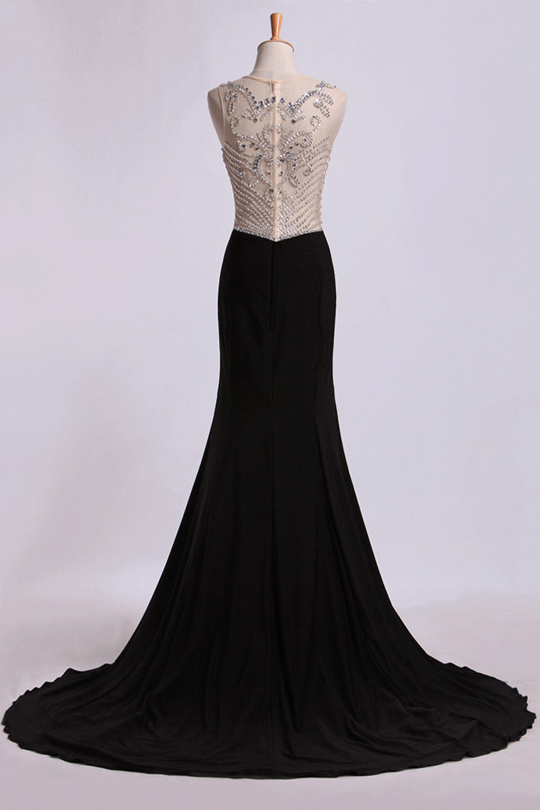 2022 Bateau Prom Dresses Sheath/Column Spandex With Beads Sweep Train