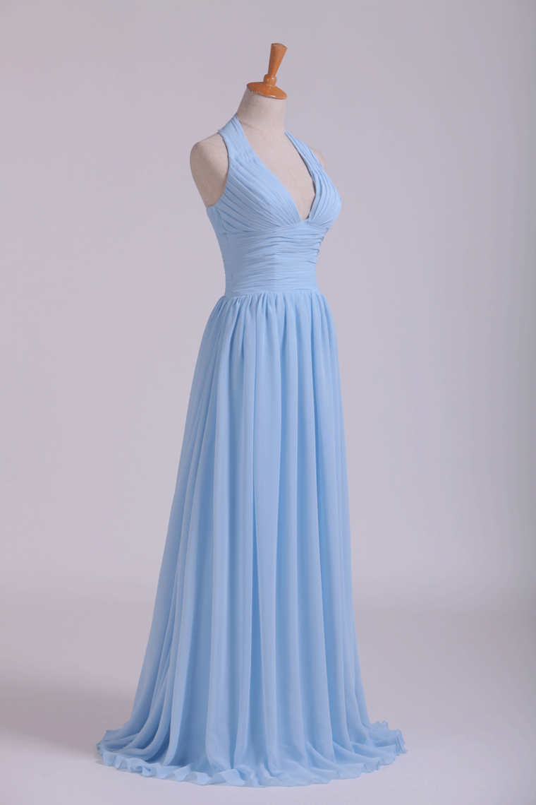 2022 Halter A Line Floor Length Ruffled Bridesmaid Dresses