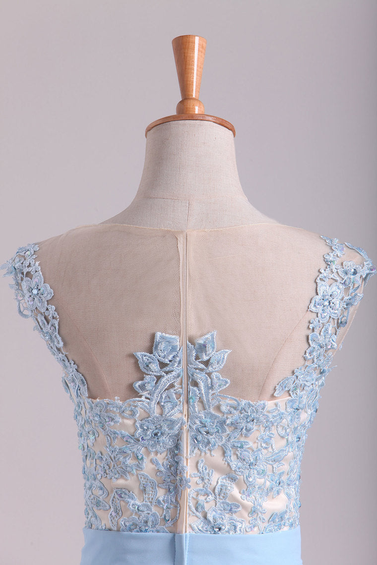 2022 Scoop Cap Sleeves Prom Dresses Chiffon With Applique Floor Length