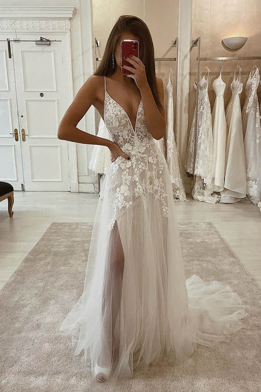 A-line Attractive V-neck Tulle Appliques Bohemian Wedding Dress