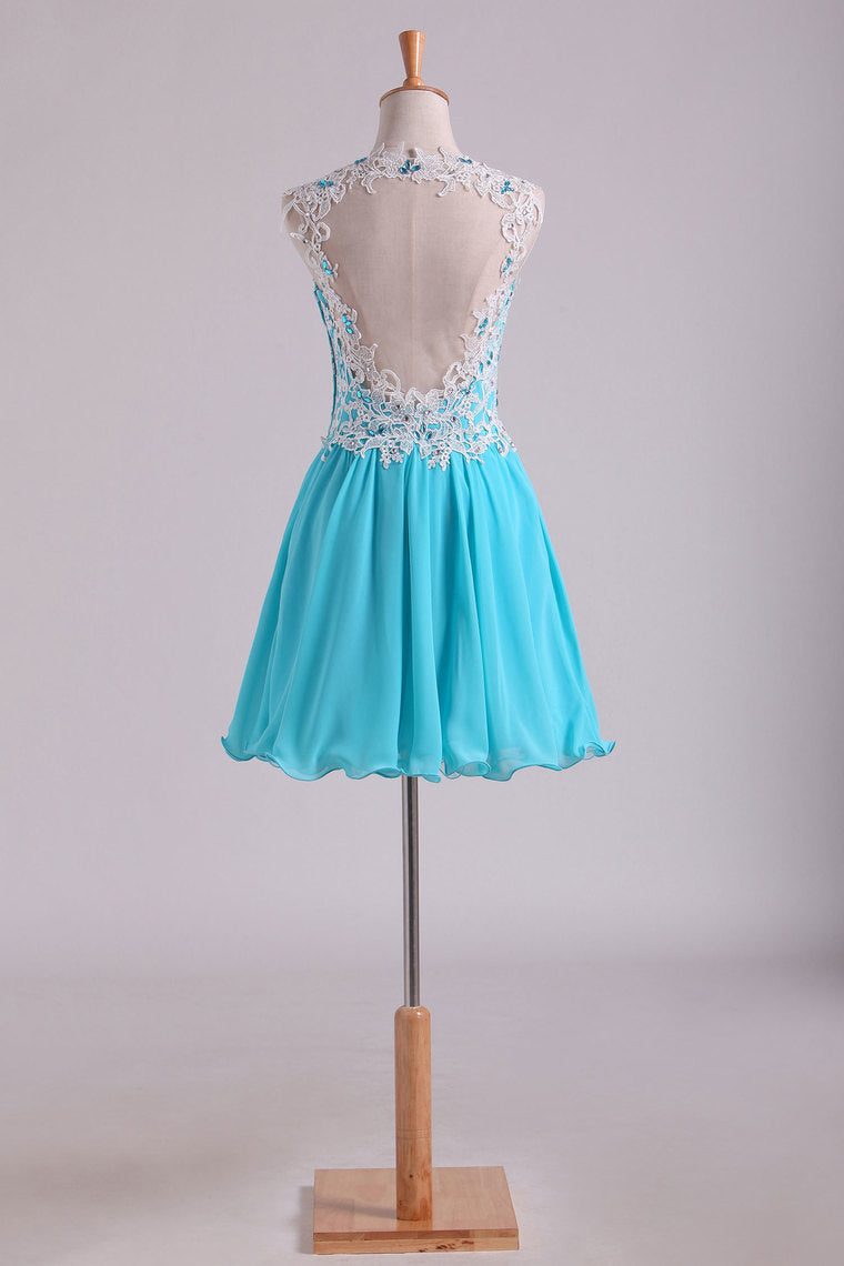 2022 Straps A-Line/Princess Homecoming Dresses Chiffon With Applique