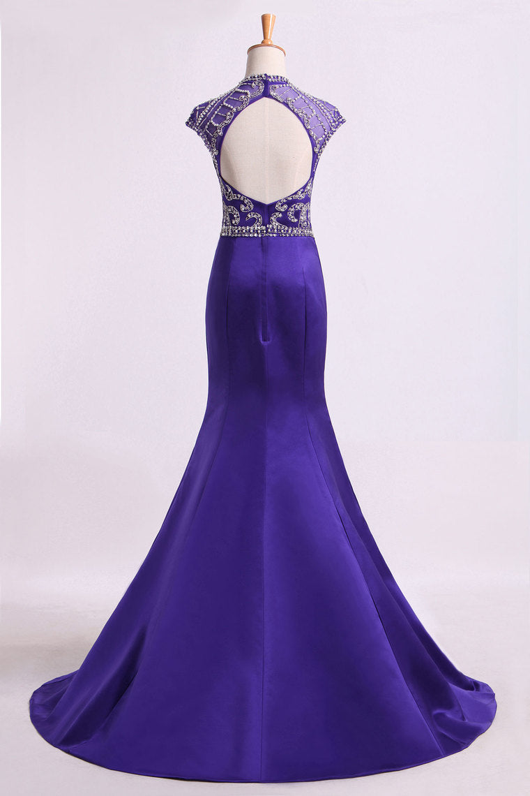 2022 High Neck Mermaid Prom Dresses Beaded Bodice With Ruffles Satin