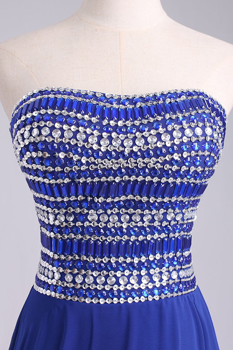 2022 A Line Short/Mini Strapless Dark Royal Blue Chiffon Homecoming Dresses With Rhinestone