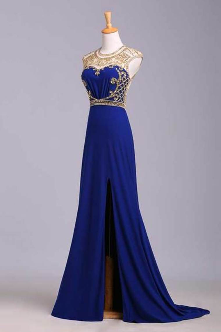 2022 Scoop Neckline Column Beaded Bodice Prom Dresses With Court Train & Slit