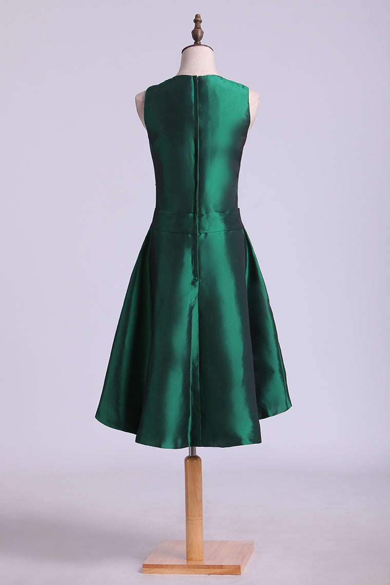 2022 Bridesmaid Dresses A-Line V Neck Taffeta